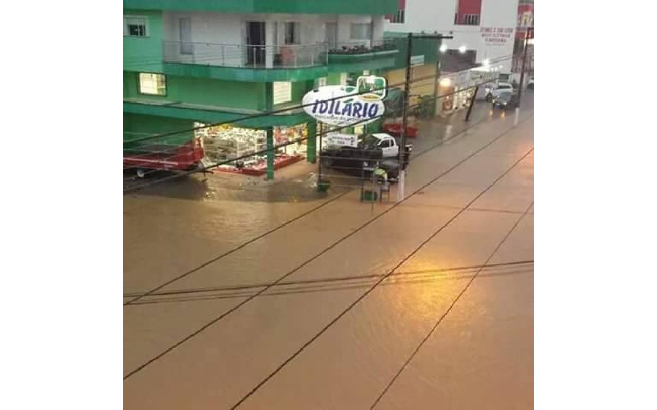 Forte chuva causa novos alagamentos em Ituporanga