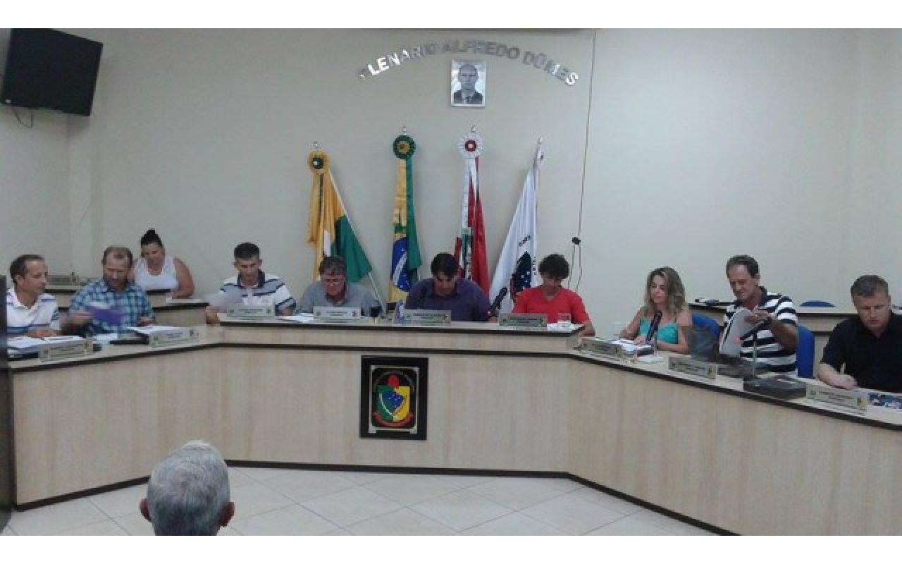 AURORA - Vereadores abrem trabalhos para o ano de 2015