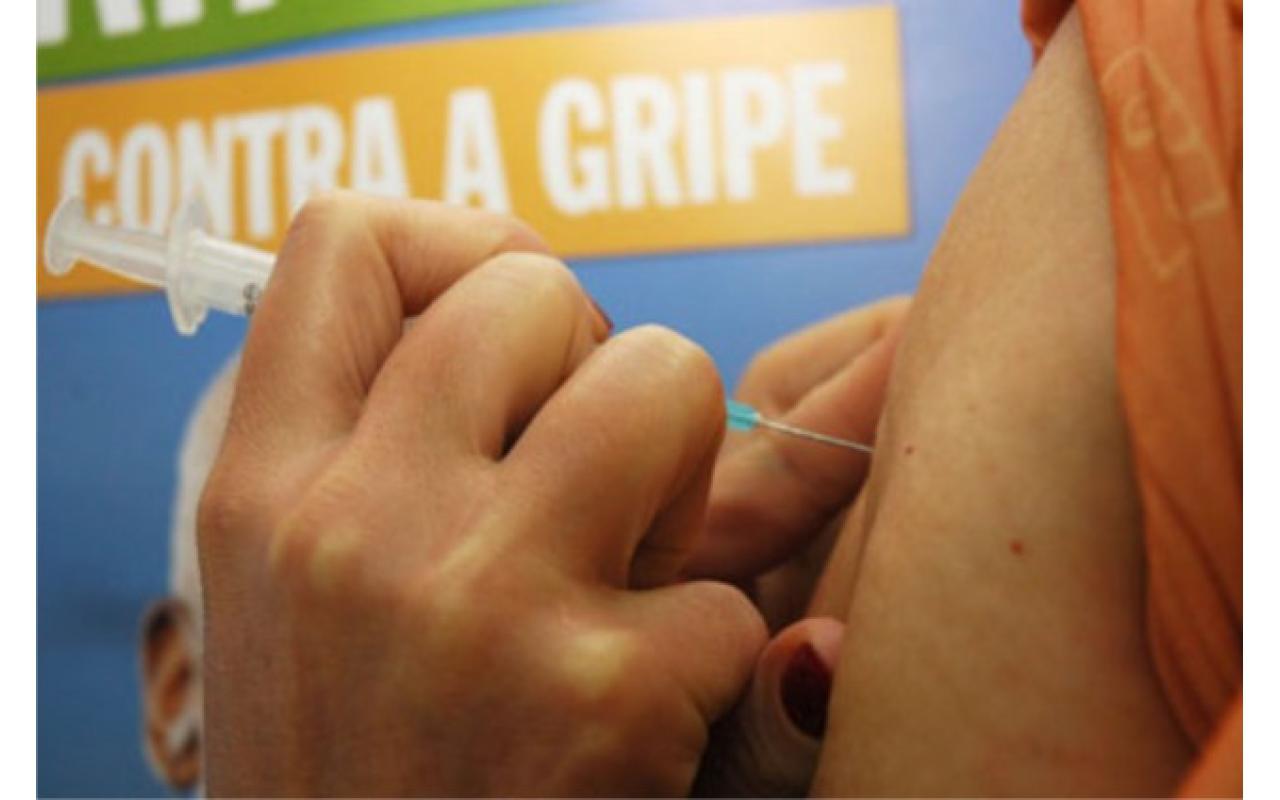 Campanha nacional de vacinação contra a gripe começa nesta segunda-feira, 04