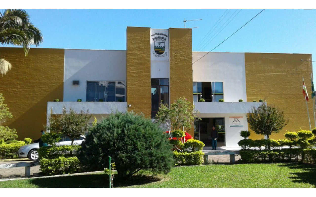 Administração de Petrolândia deve reajustar valor do Vale Alimentação dos servidores municipais