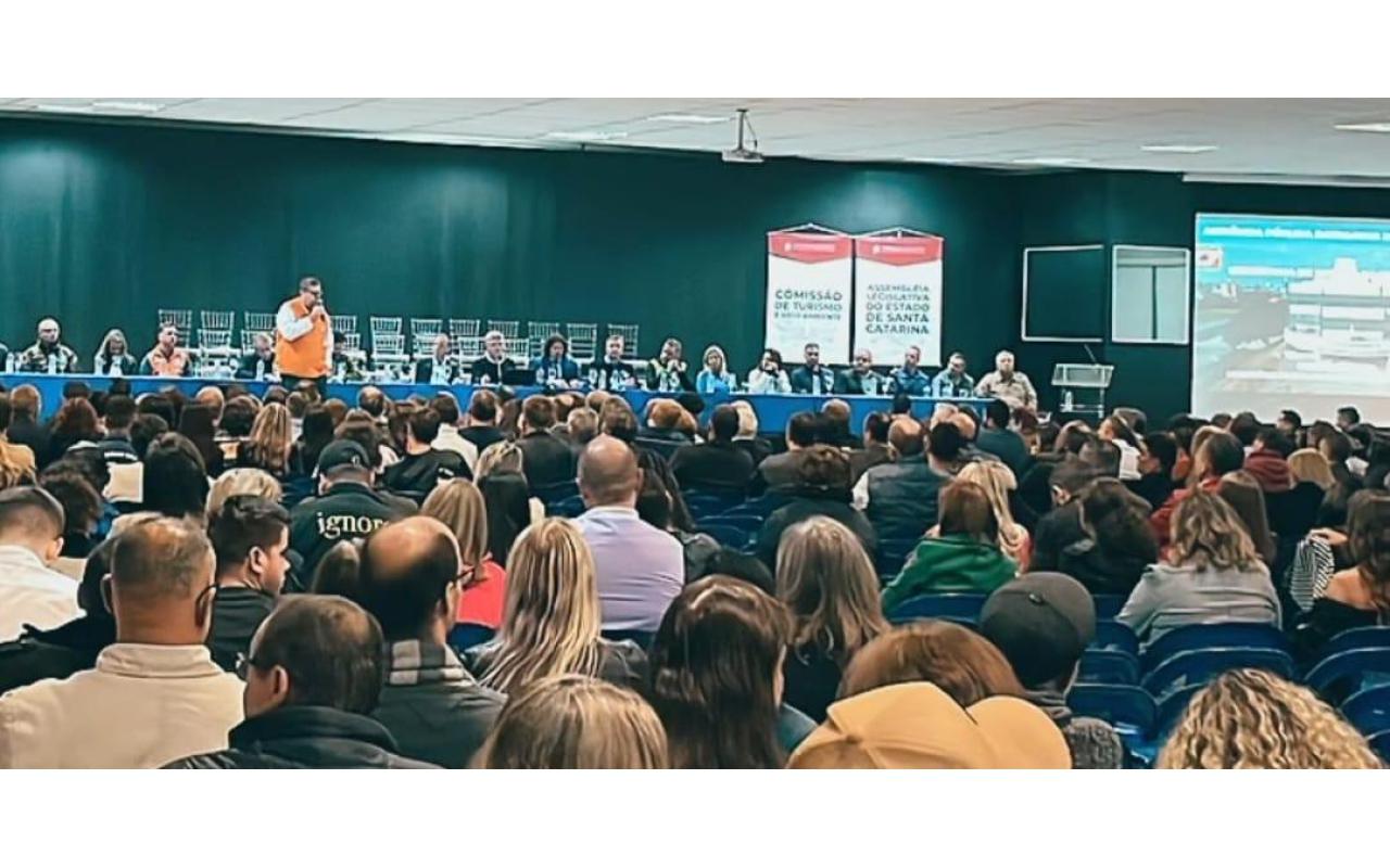 Audiência pública em Rio do Sul sobre mitigação de cheias e situação das barragens teve grande presença de público