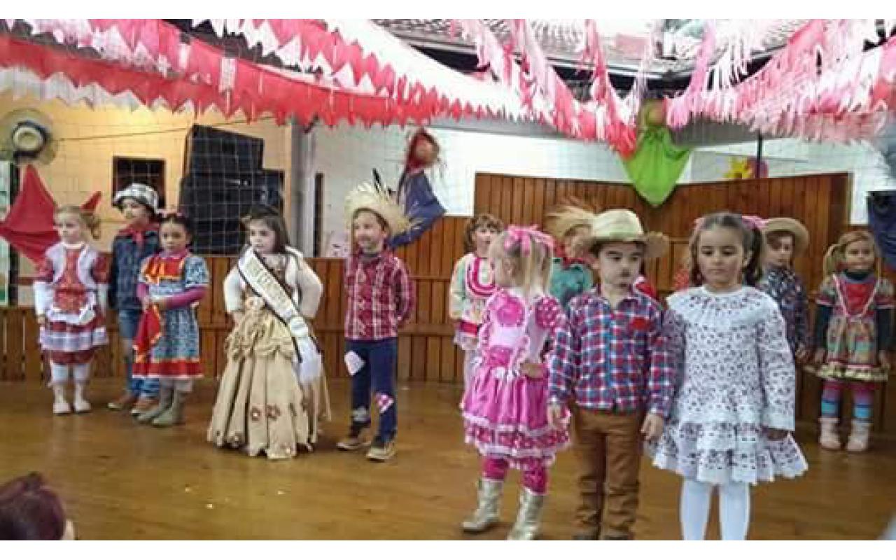 CEI Luciane Haverroth de Ituporanga arrecada mais de R$ 40 mil em Festa Junina