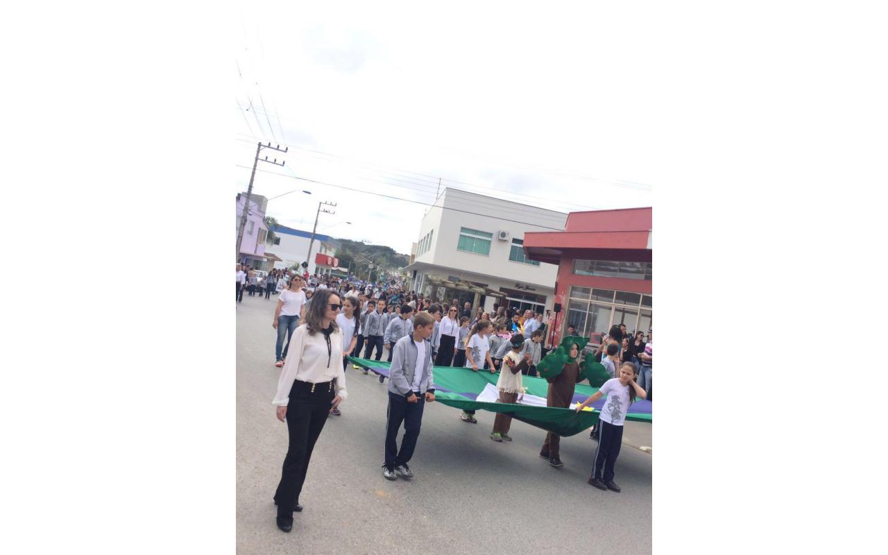 Com desfile cívico e rodeio crioulo interestadual Imbuia comemora 54 anos de emancipação político-administrativa
