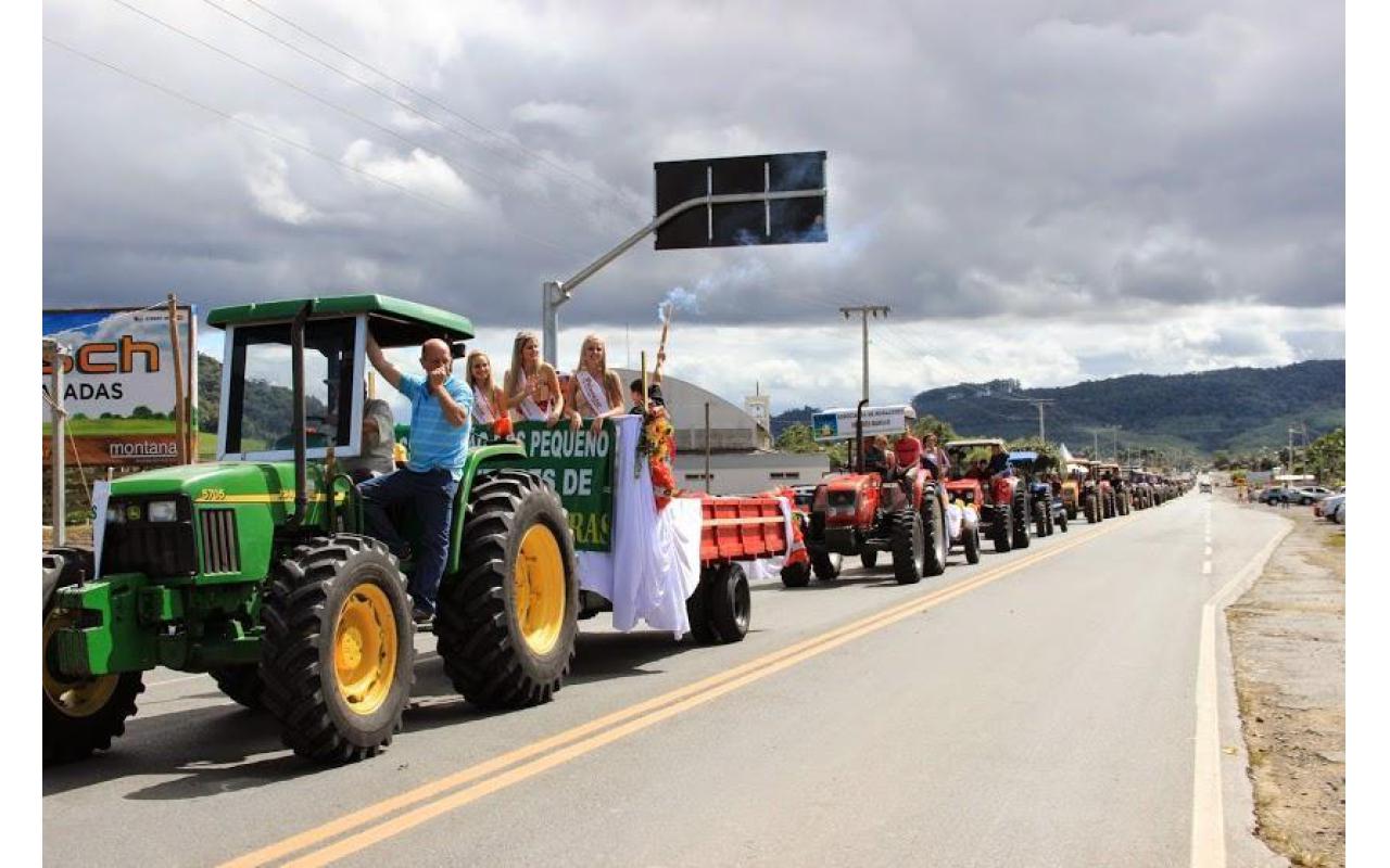Festa da Cebola: 6º Desfile de Maquinas Agrícolas será na abertura da festa