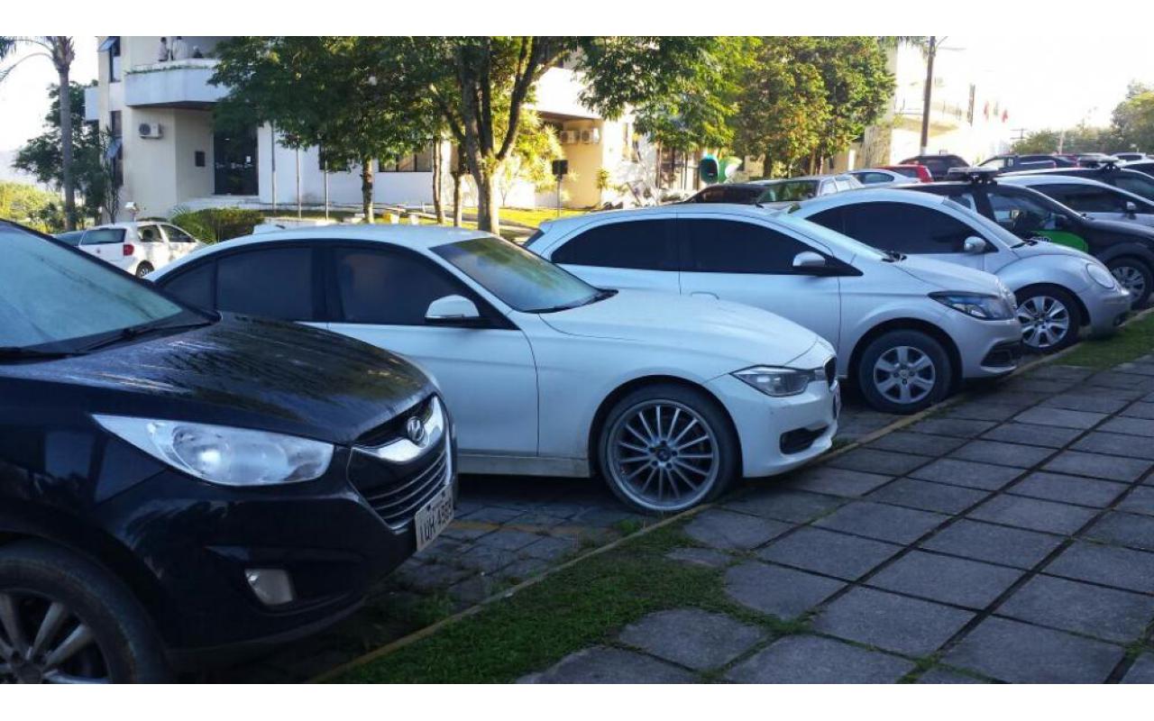 Polícia apreende quatro veículos em Ituporanga