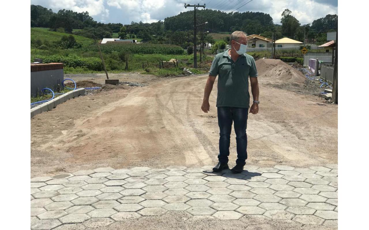 Prefeito de Imbuia garante recurso pra construção de creche