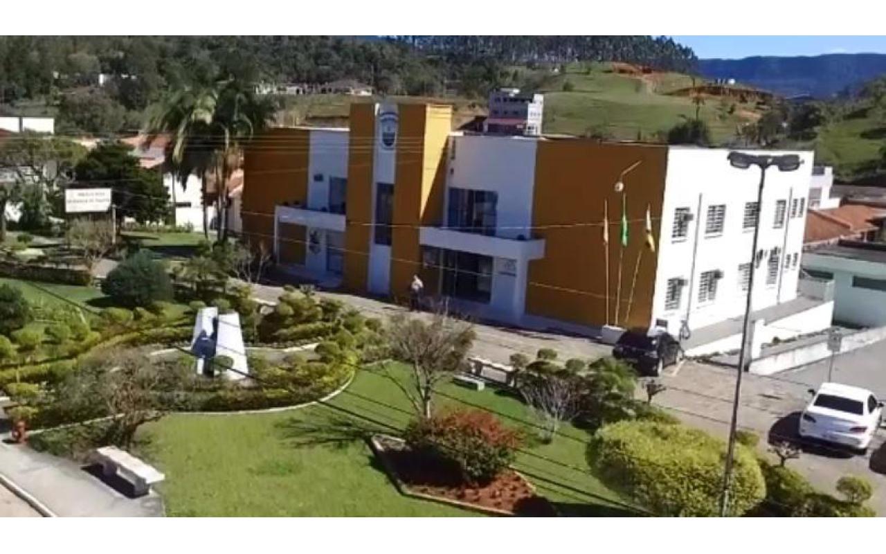 Secretária Municipal de Educação de Petrolândia destaca os preparativos para o início do ano letivo